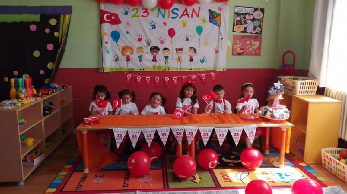 Alfaklar ve karayakuplu Ana sınıfı 23 Nisan bayramını çoşkuyla kutlaması